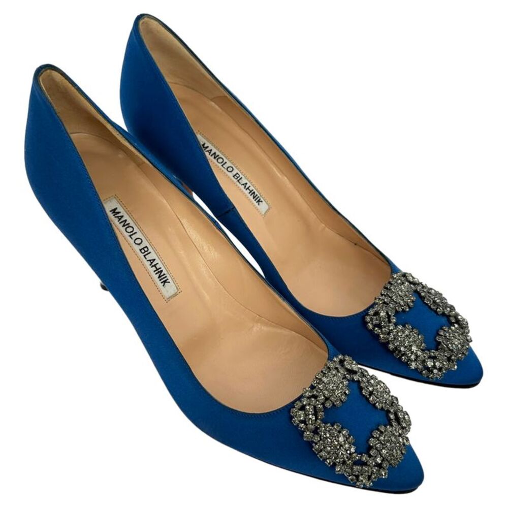 Manolo Blahnik Hangisi Embellished Pumps in Blue Satin - Picture 5 of 12
